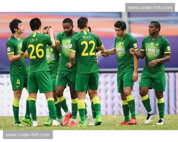 绿茵巅峰对决：为何“国安vs鲁能视频”是每个中国球迷反复回味的足球圣经？